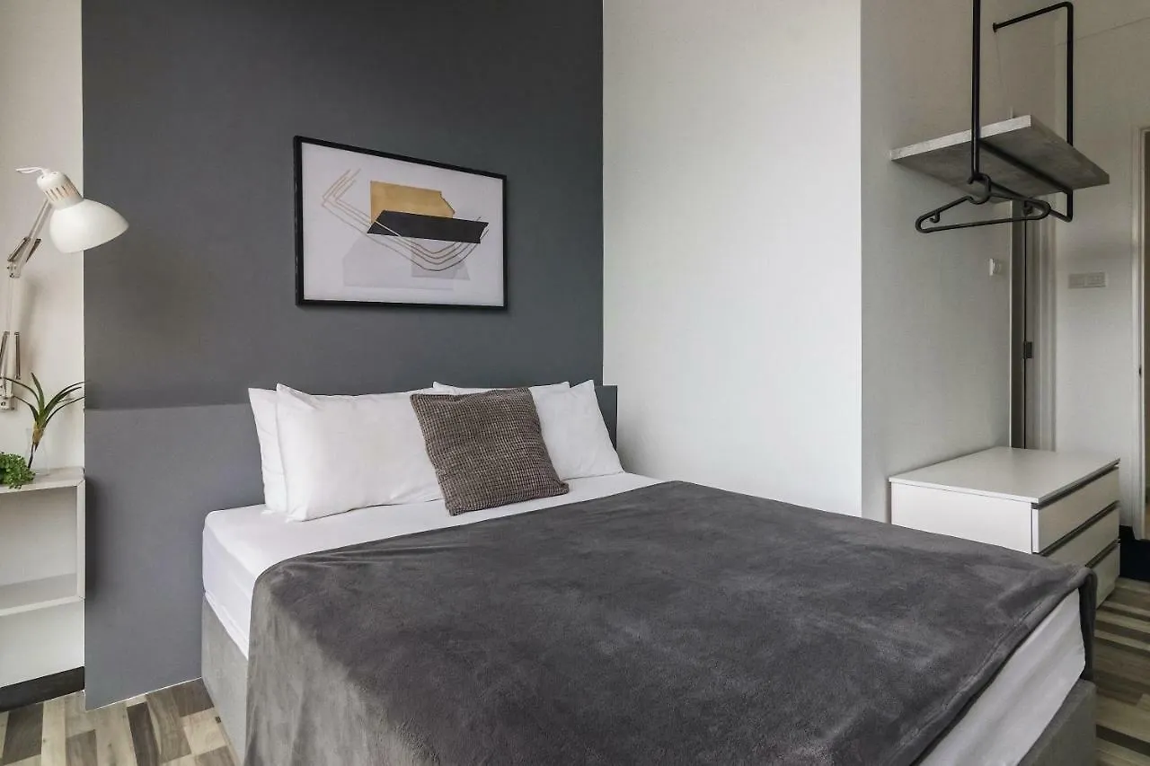 Arte S Family Suites Gelugor 2*,